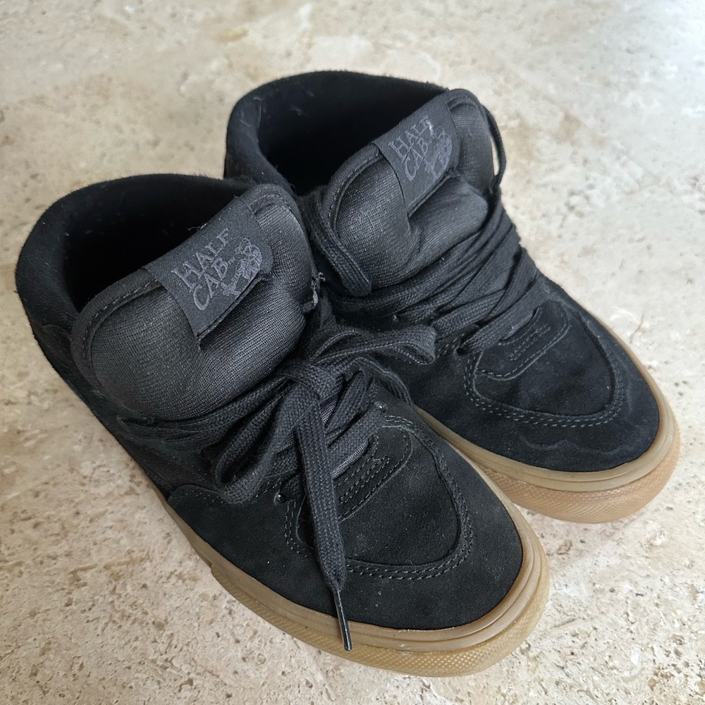 Vans Men’s 5.5/Woman’s 7 Half Cab Skate Shoe